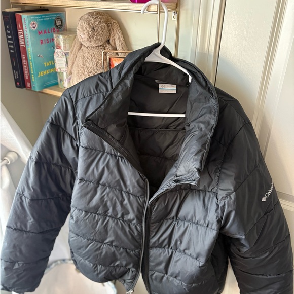 Columbia Black puffer Jacket - Picture 2 of 6
